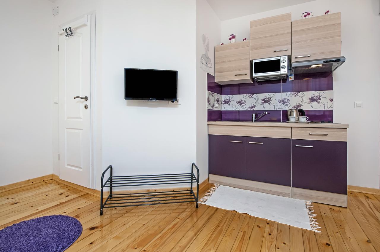 La Svalba Rooms & Studios โรวีน ภายนอก รูปภาพ