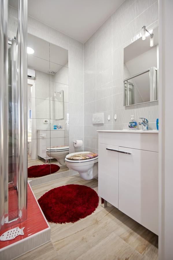 La Svalba Rooms & Studios โรวีน ภายนอก รูปภาพ